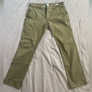 GAP Slim Fit Dark Khaki Chino Pants 32X30